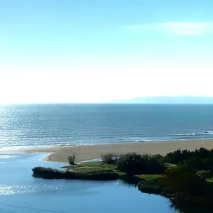 https://lhippy-chic.topcostabravahotels.com