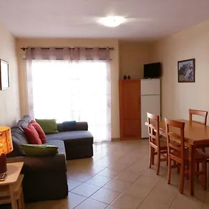 https://vv-calle-la-ola.in-canary-islands.com